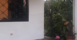 Casa en venta en Villa Elisa sobre calle asfaltada Paso Medín!