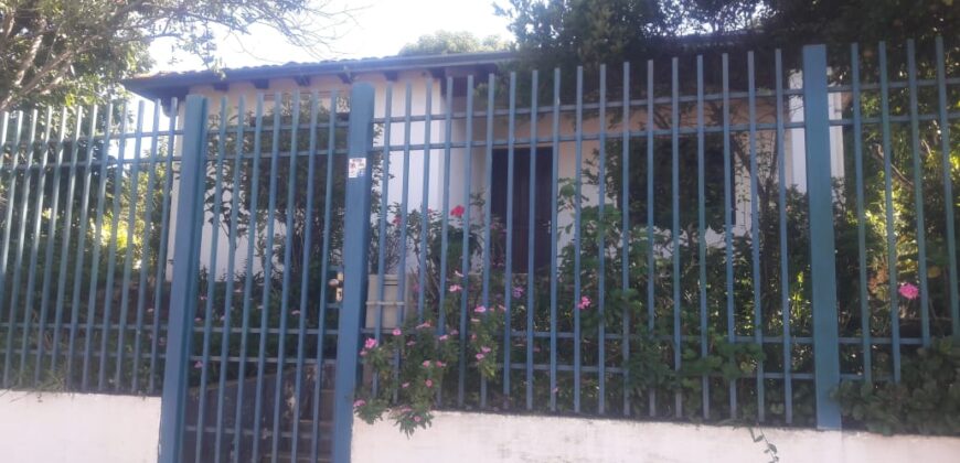 Casa en venta en Villa Elisa sobre calle asfaltada Paso Medín!