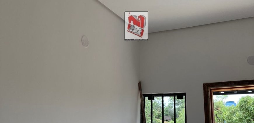 A LA VENTA CASA A ESTRENAR EN CAPIATA ZONA PARADA LINEA 27