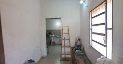 A LA VENTA CASA EN CIUDAD DE YPANE