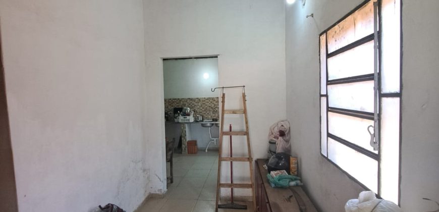A LA VENTA CASA EN CIUDAD DE YPANE