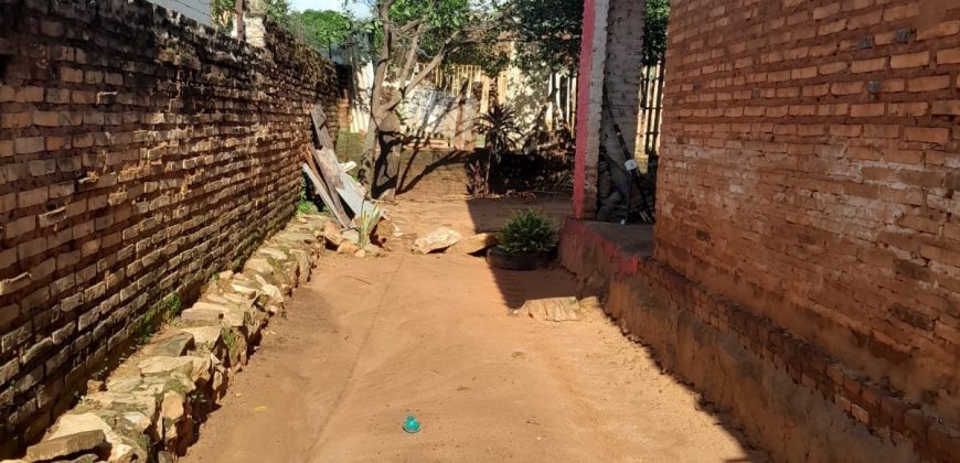 VENDO TERRENO CON CASITA EN CAPIATA ZONA VILLA MILITAR PARA INVERSION