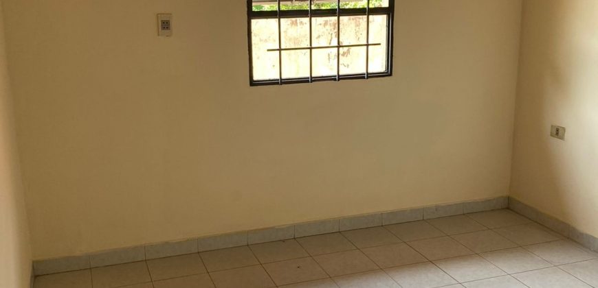 ALQUILO DUPLEX EN LUQUE VILLA ADELA