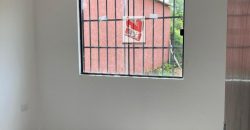 A LA VENTA CASA A ESTRENAR EN CAPIATA ZONA PARADA LINEA 27