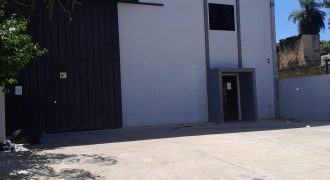 DEPOSITO EN ALQUILER A PASOS DE AVDA. MADAME LYNCH Y MCAL. LOPEZ