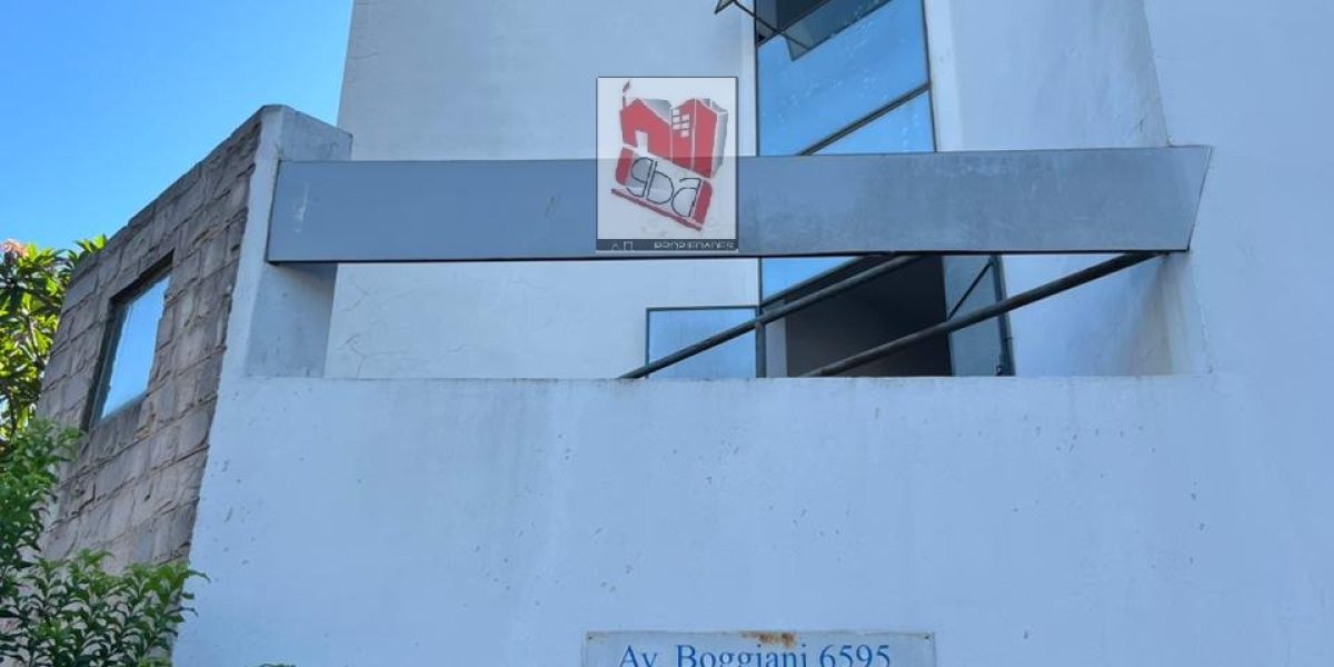 ALQUILER DE AMPLIO DEPARTAMENTO SOBRE LA AVDA. BOGGIANI