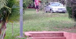Vendo casa en Villa Elisa – Barrio Villa Bonita – Sobre calle empedrada a cuadras de Petropar
