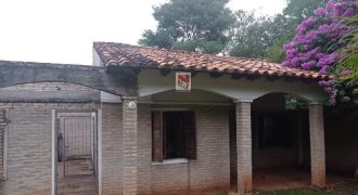 Vendo casa en Villa Elisa – Barrio Villa Bonita – Sobre calle empedrada a cuadras de Petropar