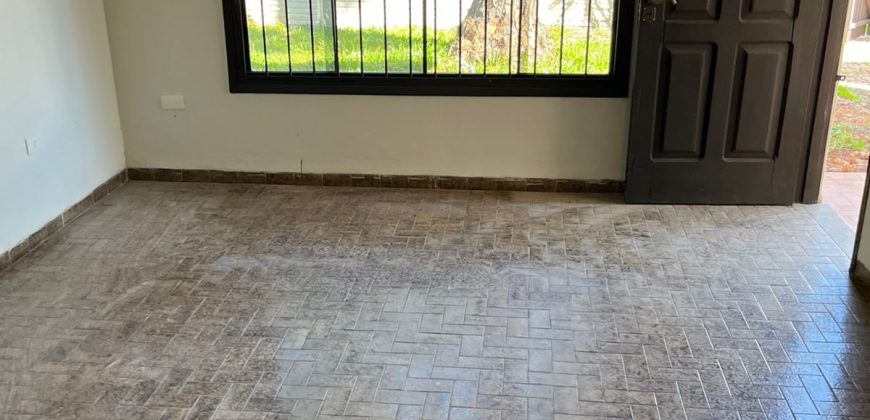 HERMOSO CHALET EN ALQUILER A PASOS DE MADAME LYNCH – BARRIO SANTA MARIA
